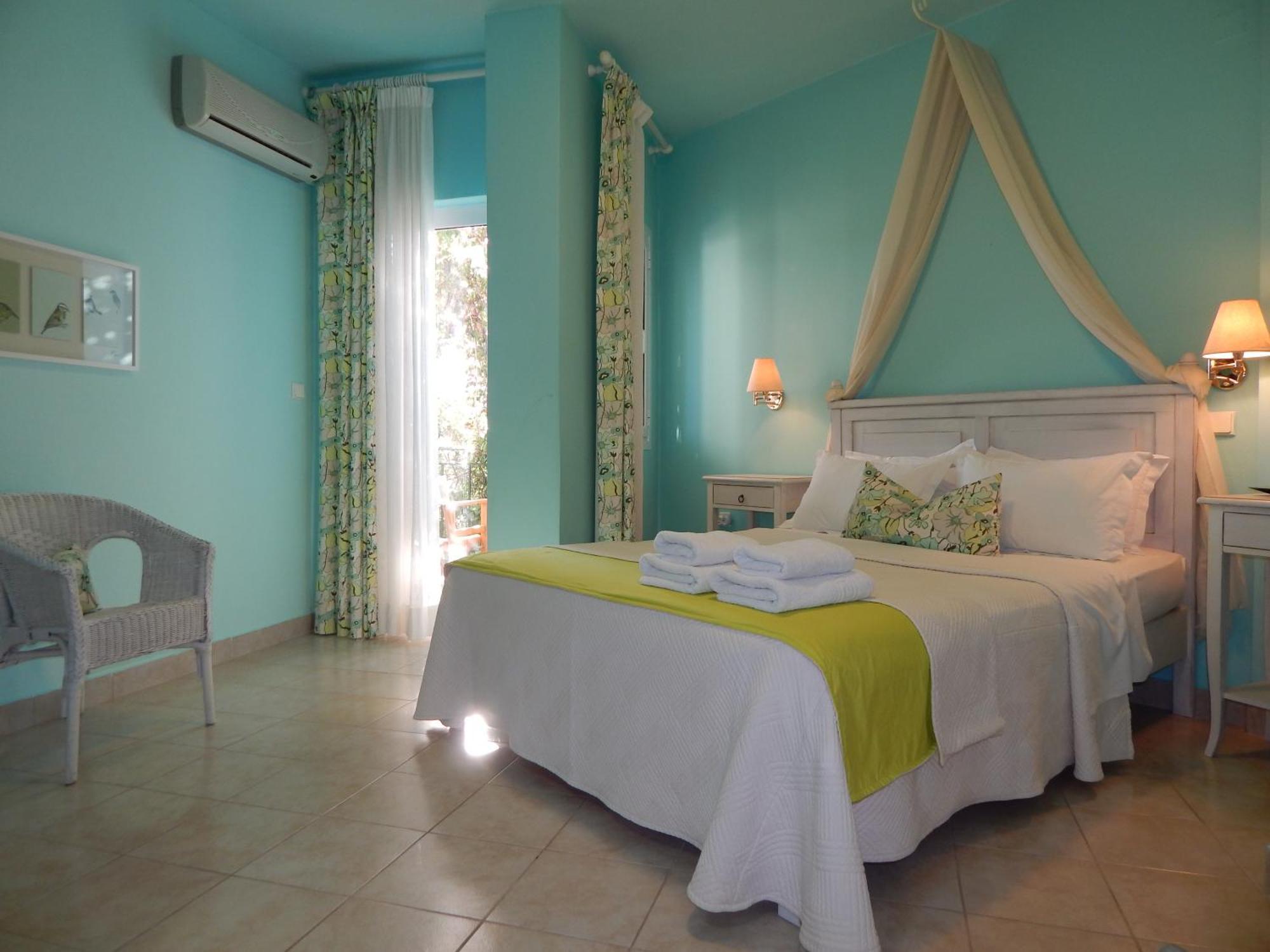 Palmina Mare Villa And Studios Paralia Vrachou Exterior photo